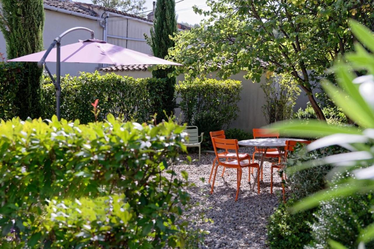 Private Furnished Apartment With All Comfort Has A Garden In A Green Space Meyreuil Zewnętrze zdjęcie