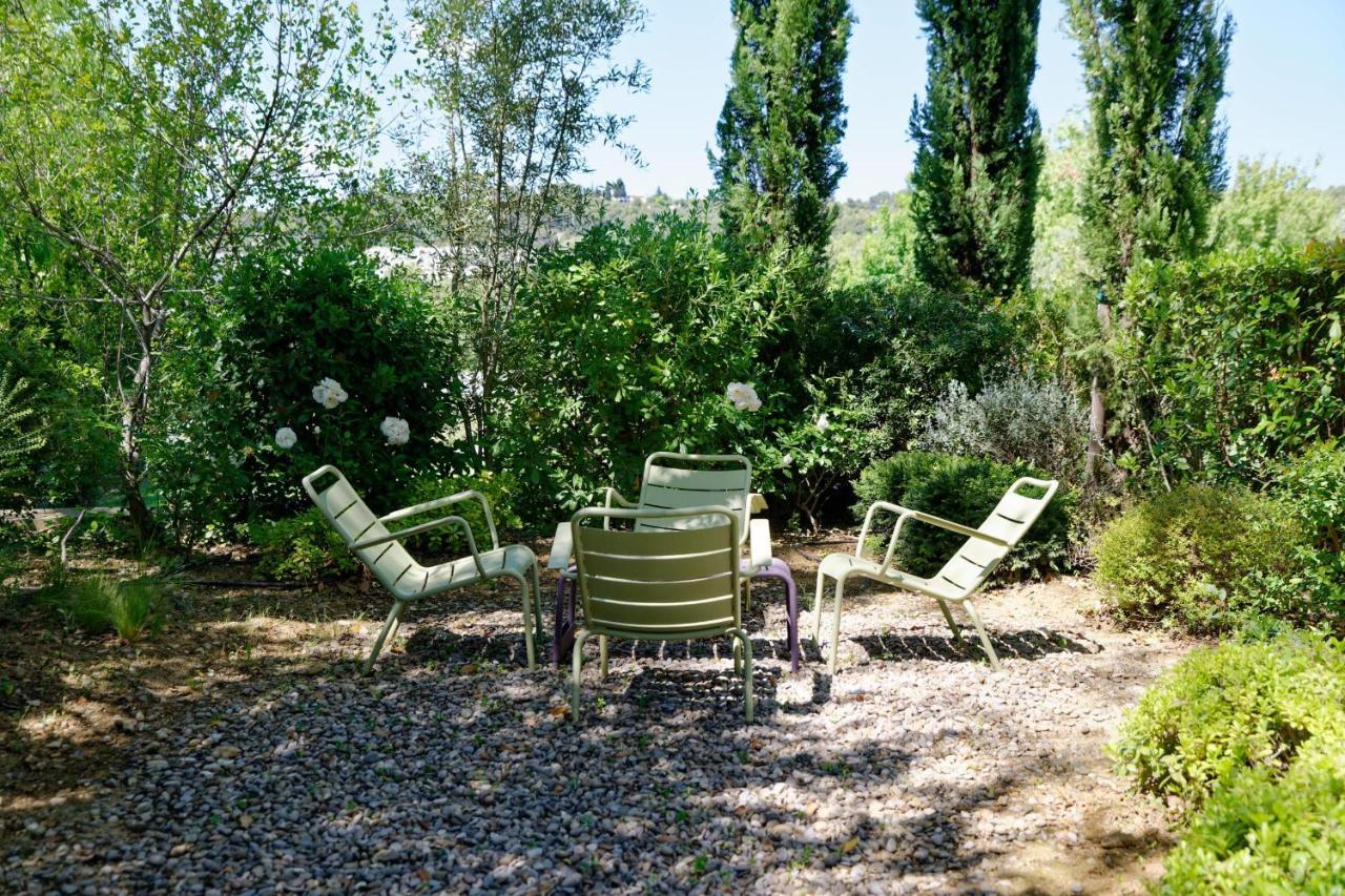 Private Furnished Apartment With All Comfort Has A Garden In A Green Space Meyreuil Zewnętrze zdjęcie